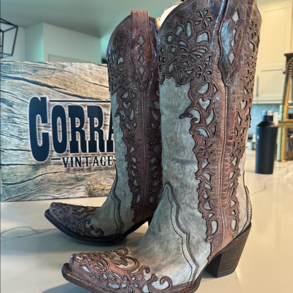 Ladies Corral Western Cowboy Boot - Picture 3 of 6